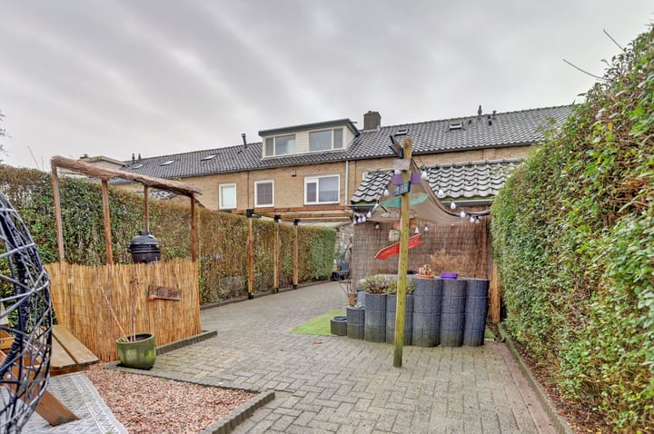 Foto 33 van Janus Erasmiusstraat 10