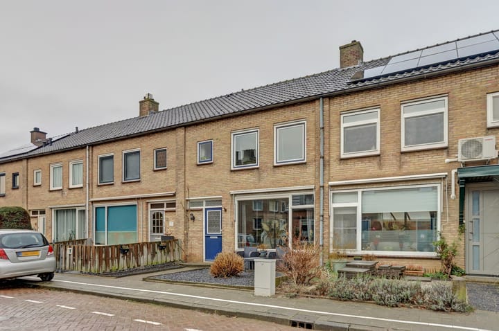 Foto 38 van Janus Erasmiusstraat 10