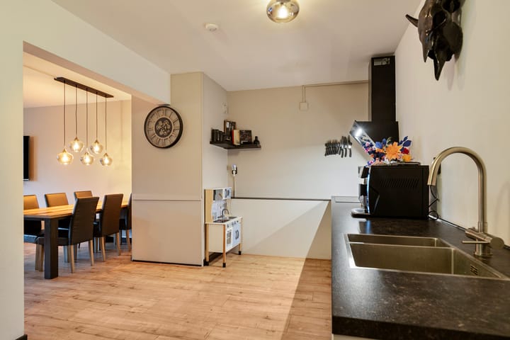 Foto 17 van Adelaartlaan 40