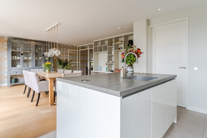 Foto 10 van Valeriaanweg 205