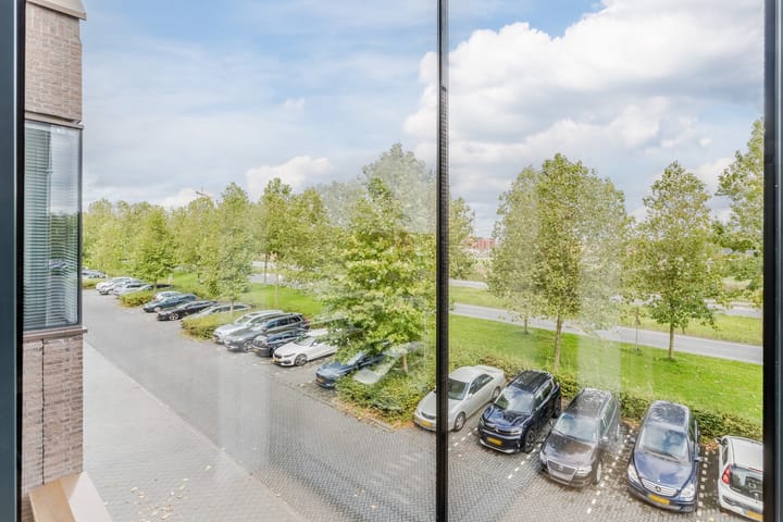 Foto 52 van Valeriaanweg 205