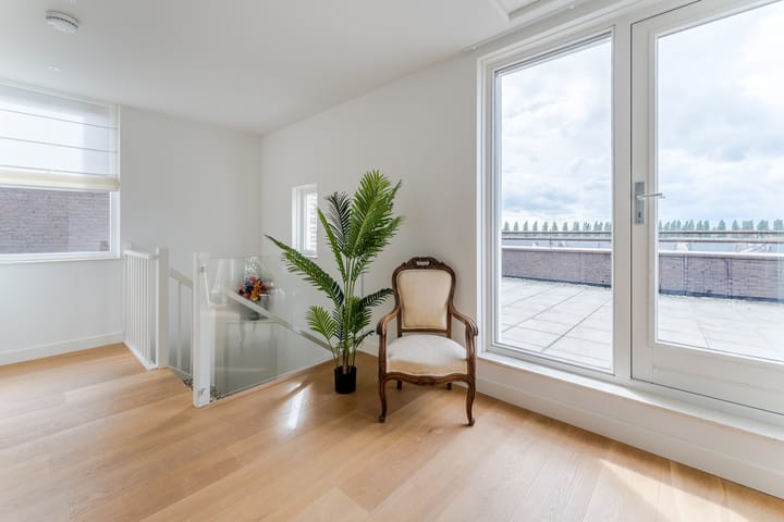 Foto 56 van Valeriaanweg 205