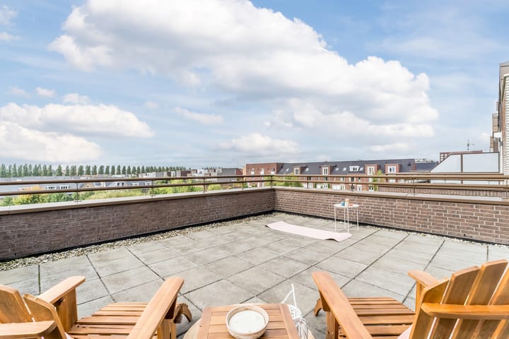 Foto 60 van Valeriaanweg 205