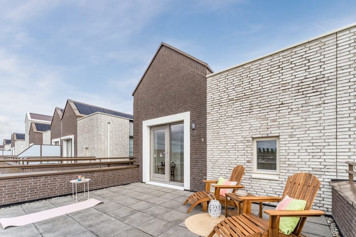 Foto 61 van Valeriaanweg 205