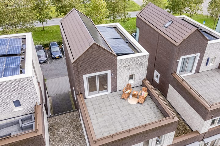 Foto 64 van Valeriaanweg 205