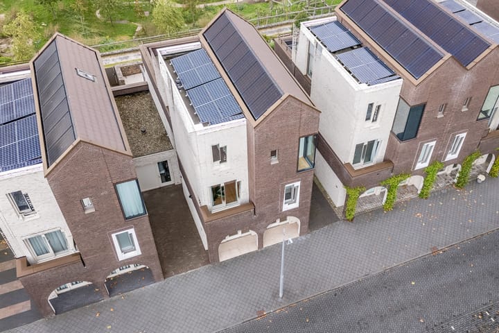 Foto 69 van Valeriaanweg 205