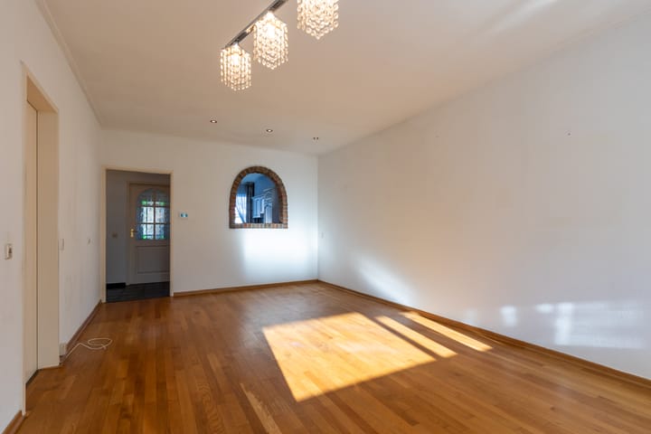 Foto 12 van Deken Lendersstraat 17