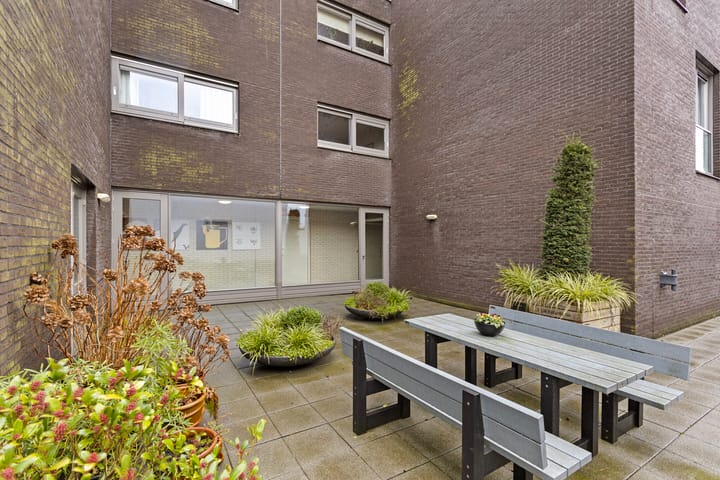 Foto 15 van Plein 1992 36-C