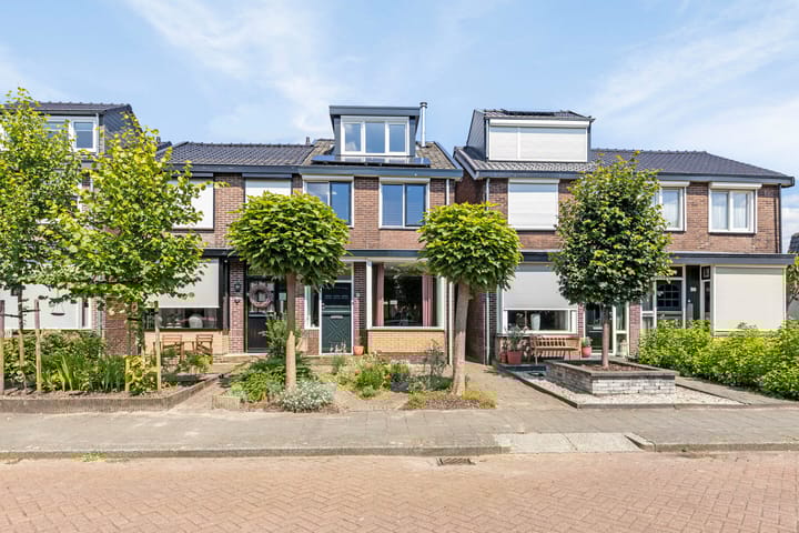 Foto 1 van Parallelweg 97