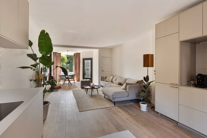 Foto 13 van Parallelweg 97