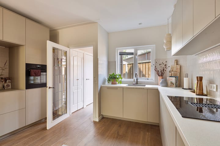 Foto 17 van Parallelweg 97