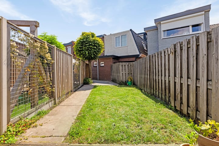 Foto 37 van Parallelweg 97