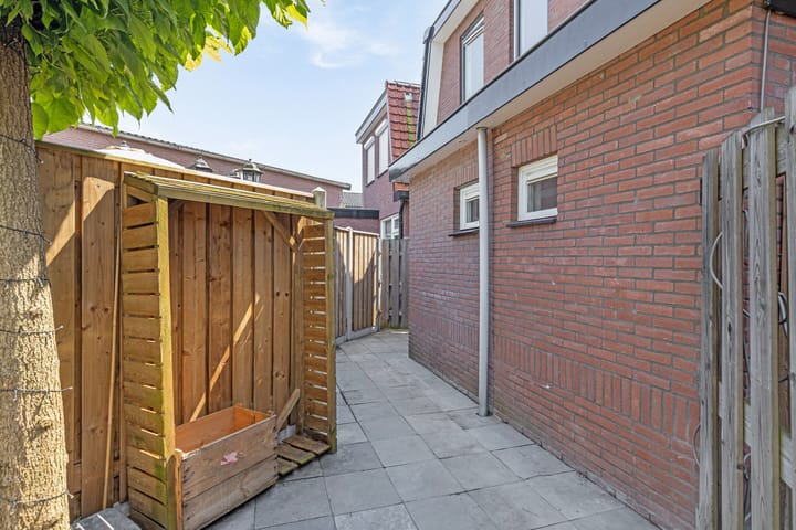 Foto 40 van Parallelweg 97