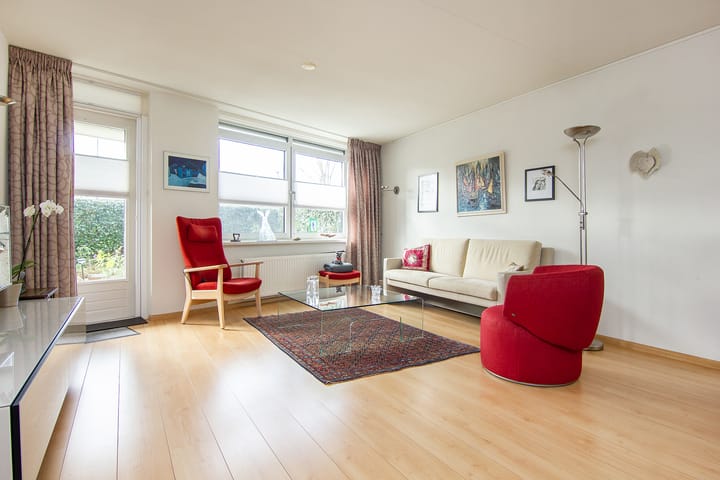 Foto 8 van Albert Schweitzerlaan 2-C