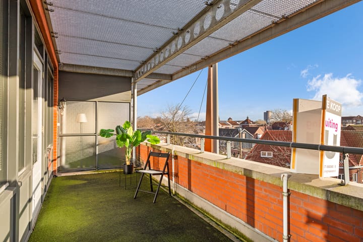 Photo 39 of Witherenstraat 42