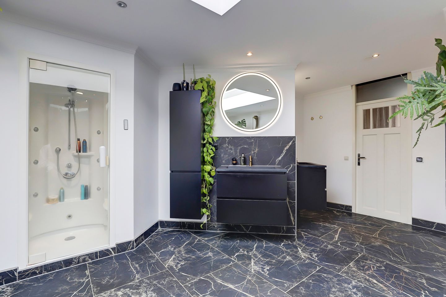 Foto 14 van Reina Prinsen Geerligspad 18