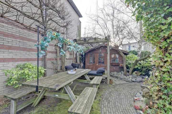 Foto 38 van Reina Prinsen Geerligspad 18