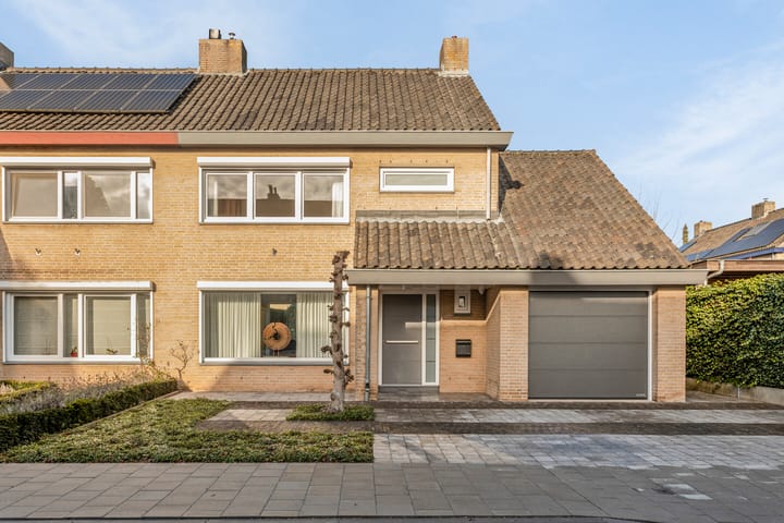 Foto 2 van Latourlaan 4