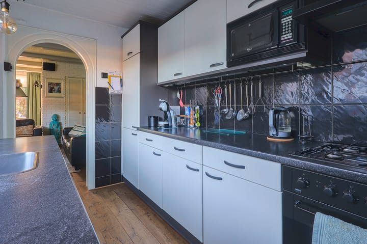 Foto 22 van L. van der Wielstraat 29