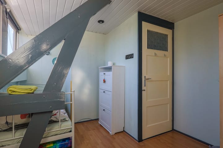 Foto 28 van L. van der Wielstraat 29