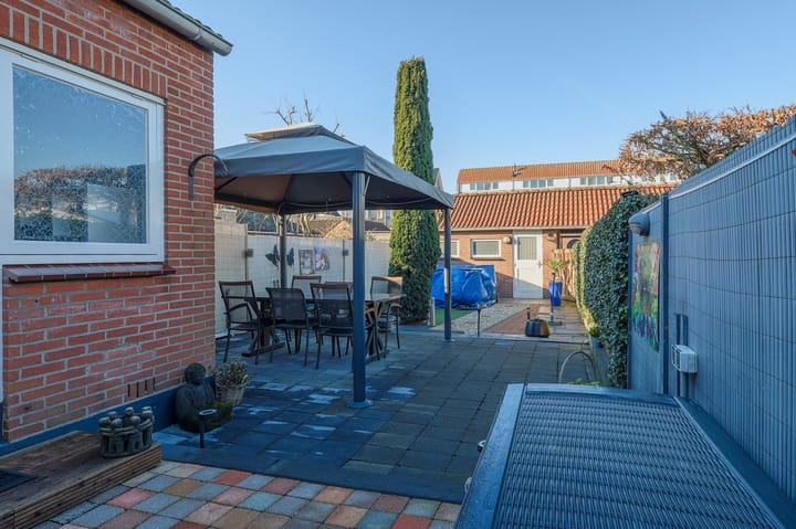 Foto 36 van L. van der Wielstraat 29