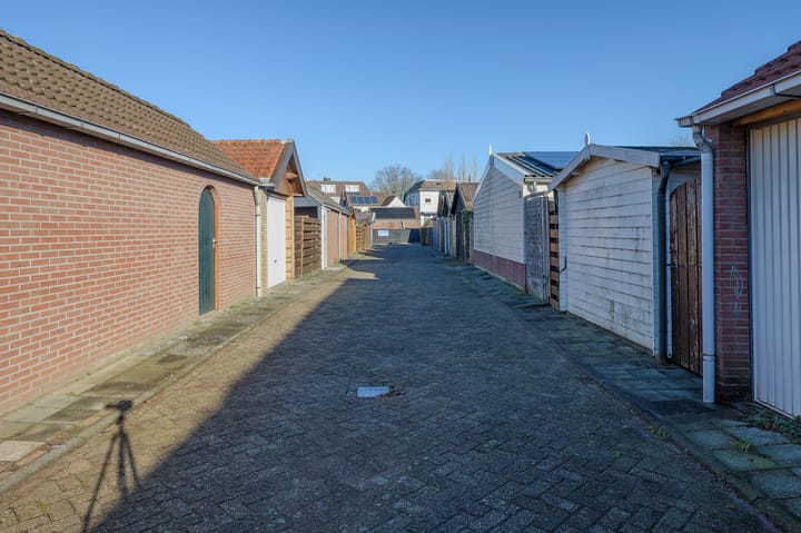 Foto 41 van L. van der Wielstraat 29