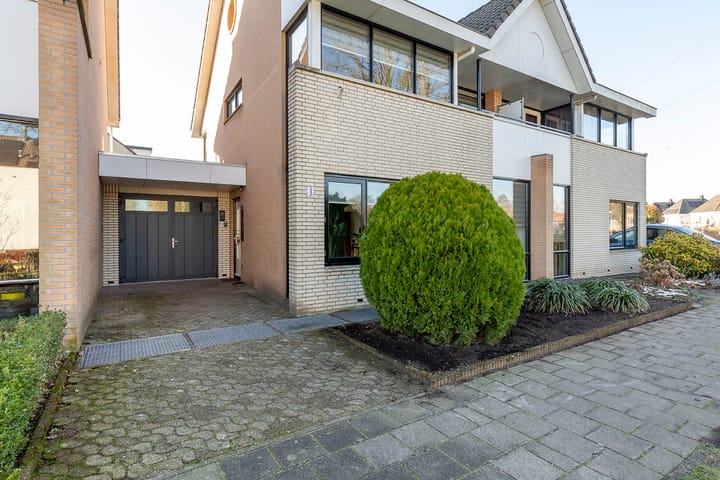 Foto 3 van Aardheuvel 4