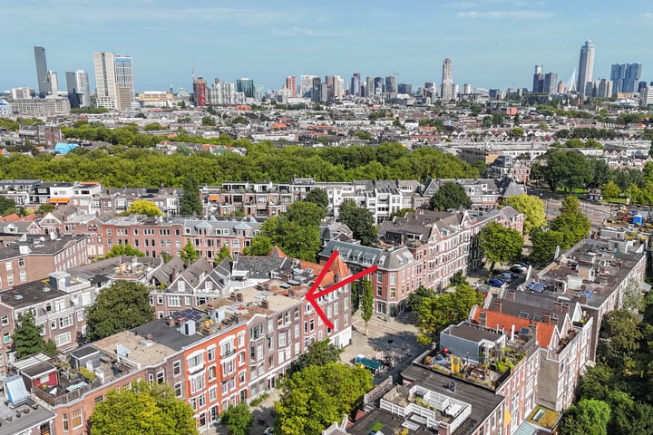 Bekijk foto 2 van Burgemeester Meineszlaan 41-A