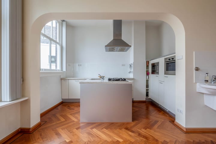 Foto 21 van Burgemeester Meineszlaan 41-A