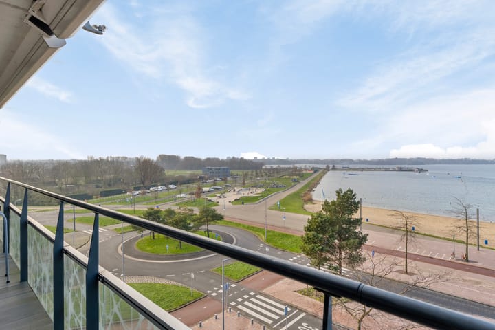 Foto 38 van Corsicalaan 67