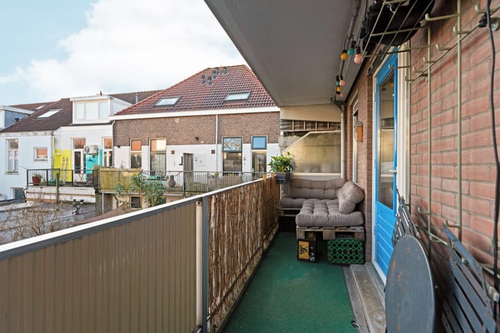 Foto 2 van Van Hasseltstraat 74