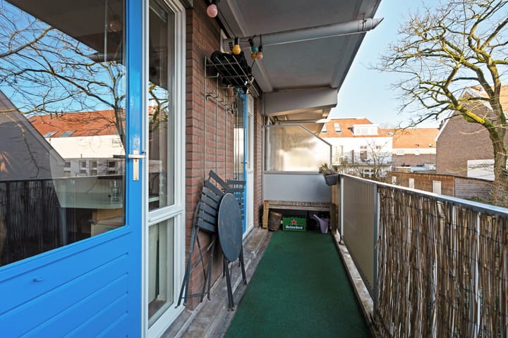 Foto 25 van Van Hasseltstraat 74