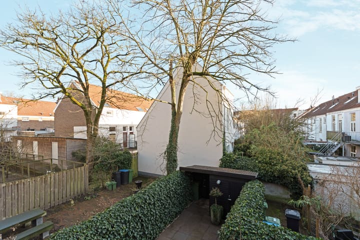 Foto 27 van Van Hasseltstraat 74