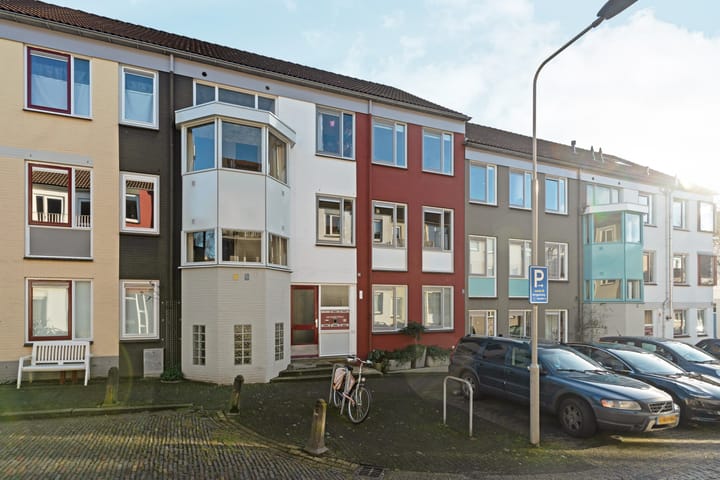 Foto 28 van Van Hasseltstraat 74