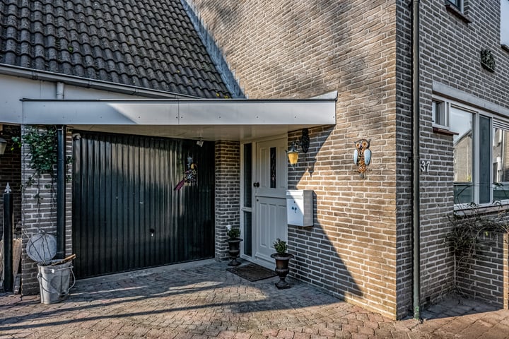 Bekijk foto 37 van Händelstraat 37