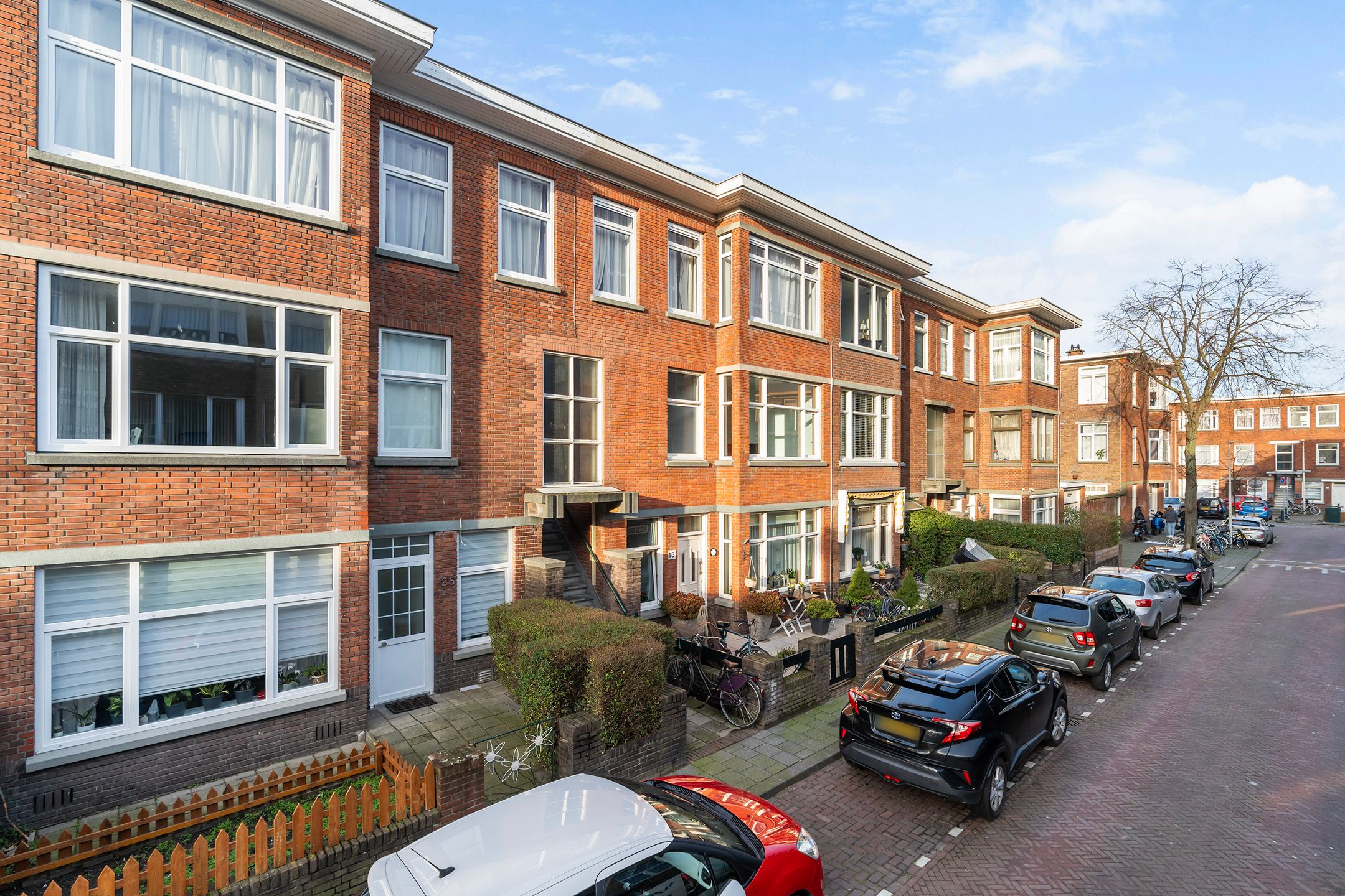 Photo 24 of Ermelostraat 17