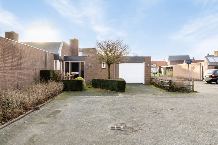 Foto 11 van Eendracht 27