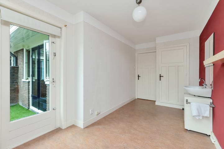 Foto 31 van Molenstraat 126