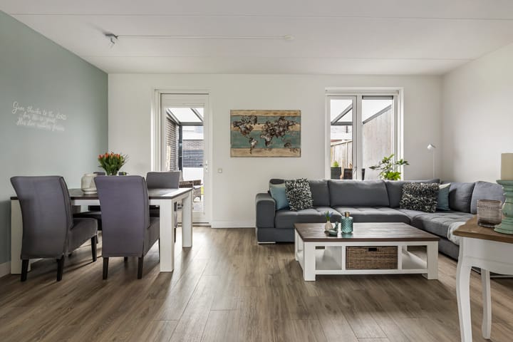 Foto 7 van Veldleeuwerik 16