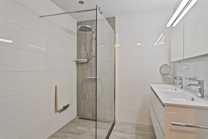 Foto 12 van Plein 1992 36-C