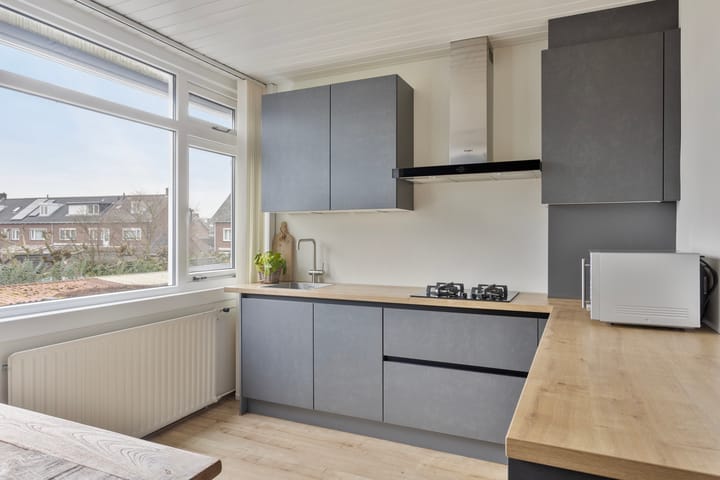 Foto 22 van Titus Brandsmaplein 90