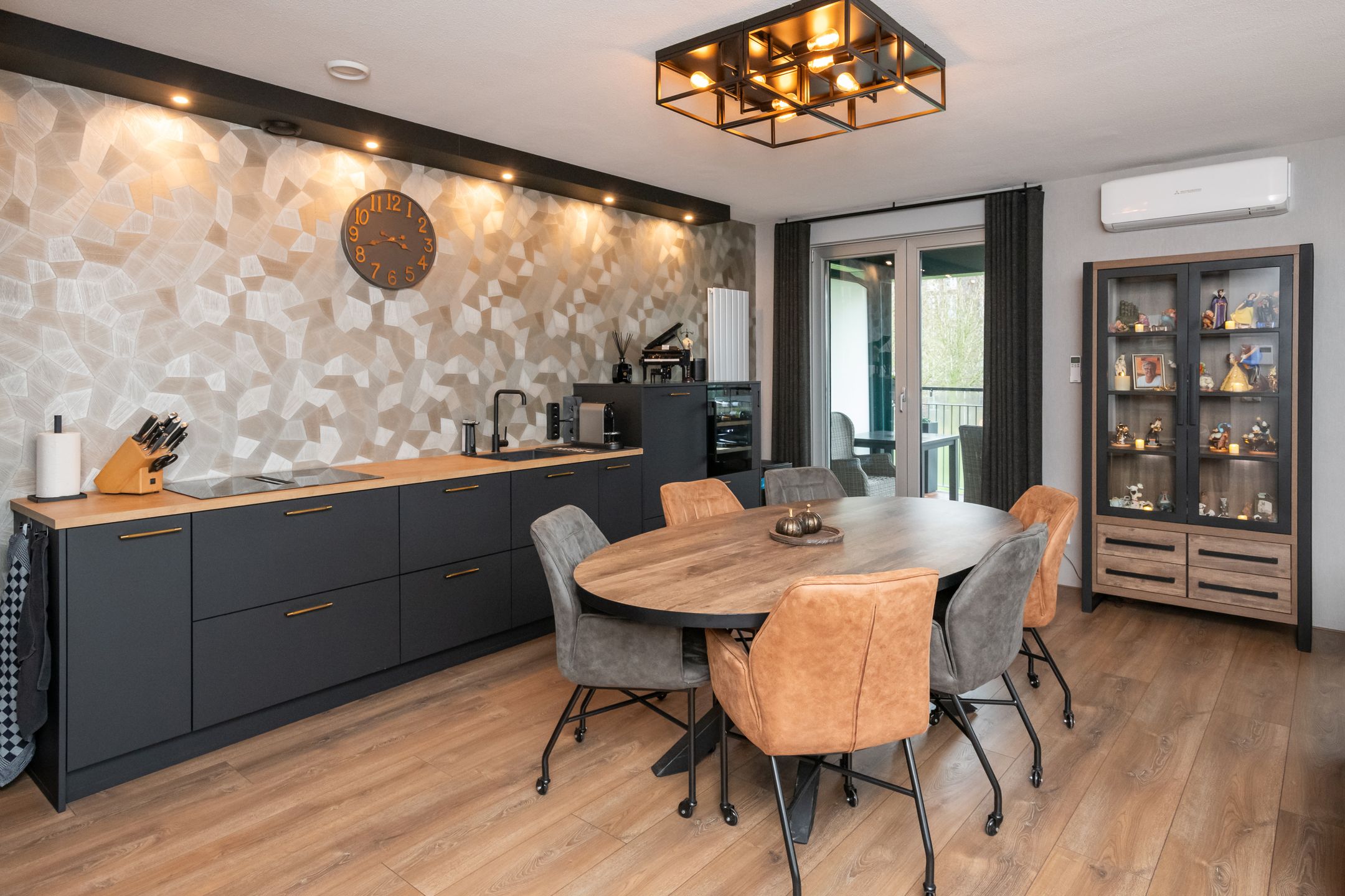 Foto 9 van Diepenbrockstraat 23