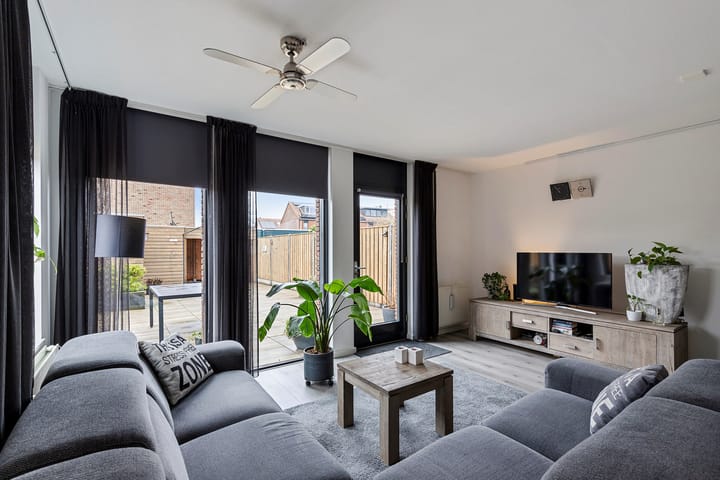 Foto 5 van Karreveldstraat 6