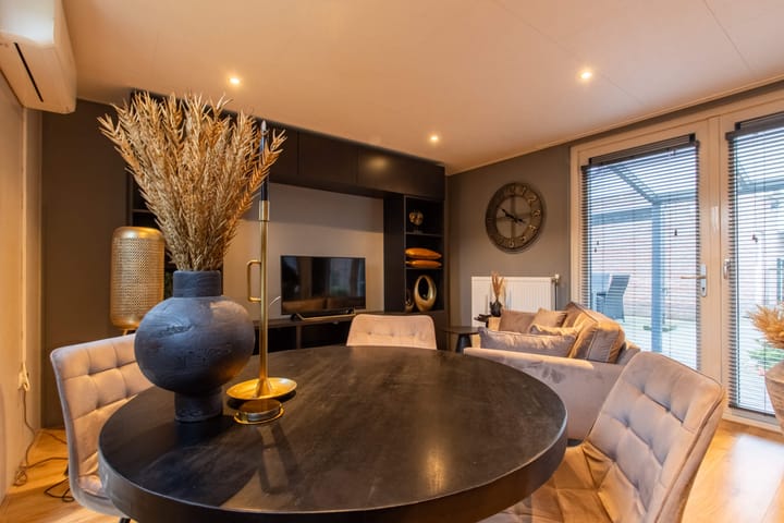 Foto 27 van Ommelanderwijk 18