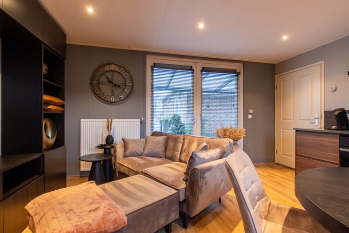 Foto 28 van Ommelanderwijk 18