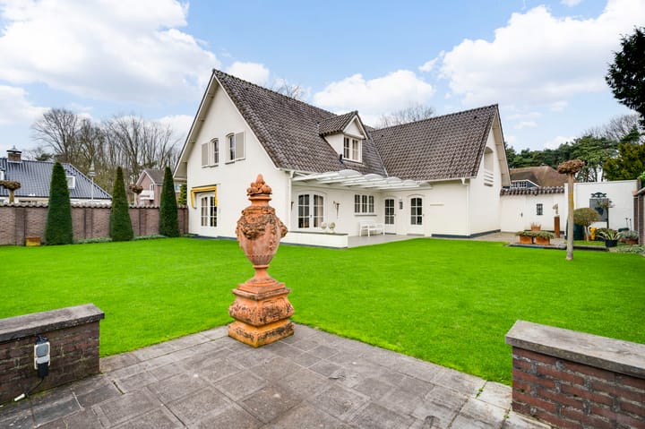 Foto 37 van Rozenberglaan 8