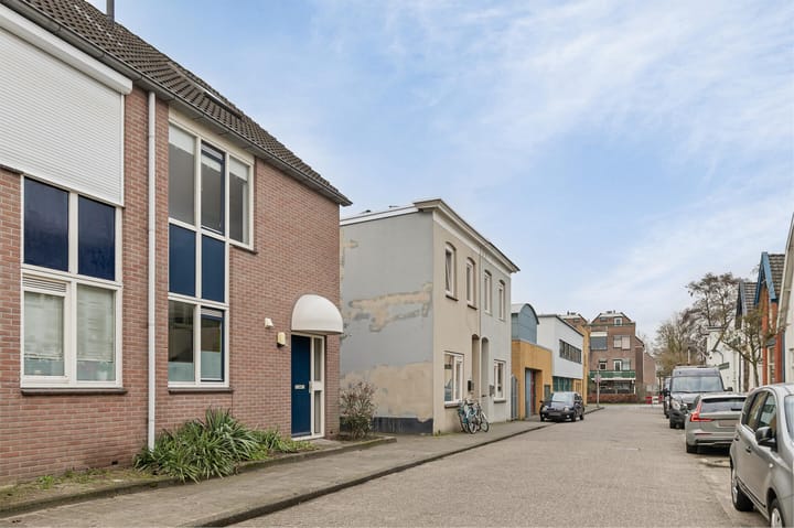 Foto 2 van C.J. Snuifstraat 35