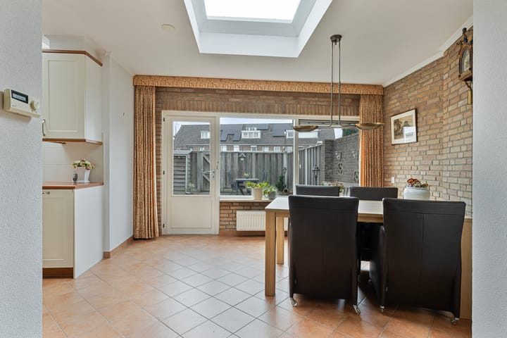 Foto 14 van Bandoengstraat 60