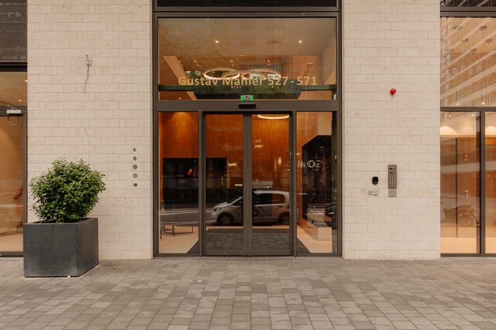 Photo 3 of Leonard Bernsteinstraat 80-A