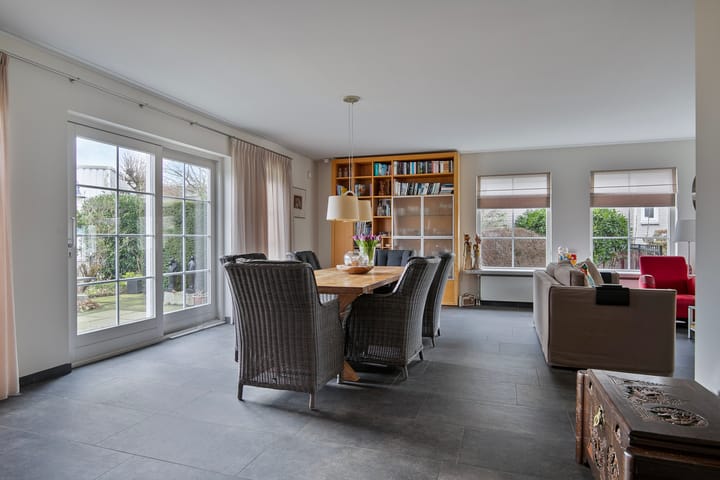 Foto 15 van Julianastraat 84